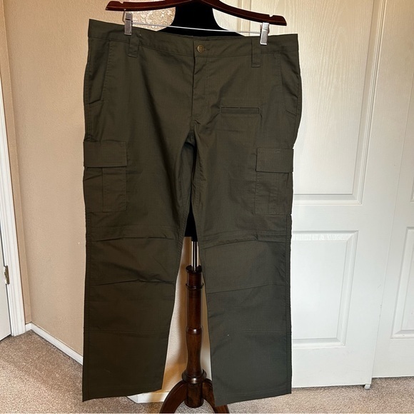NWOT LAPG Women’s Stretch OPS Tactical Pants Size‎ 18S - Picture 1 of 7